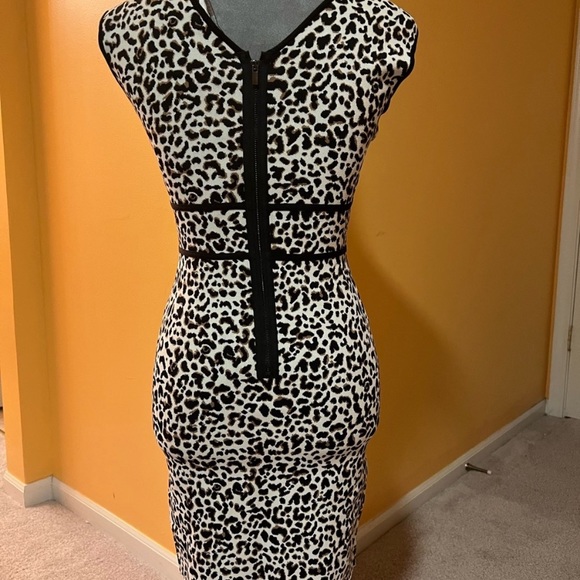 Bcbg MaxAzria leopard print bodycon dress NWT - Picture 5 of 8